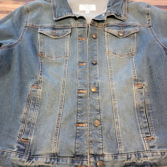 Time and Tru Blue Jean Denim Jacket - Picture 3 of 11